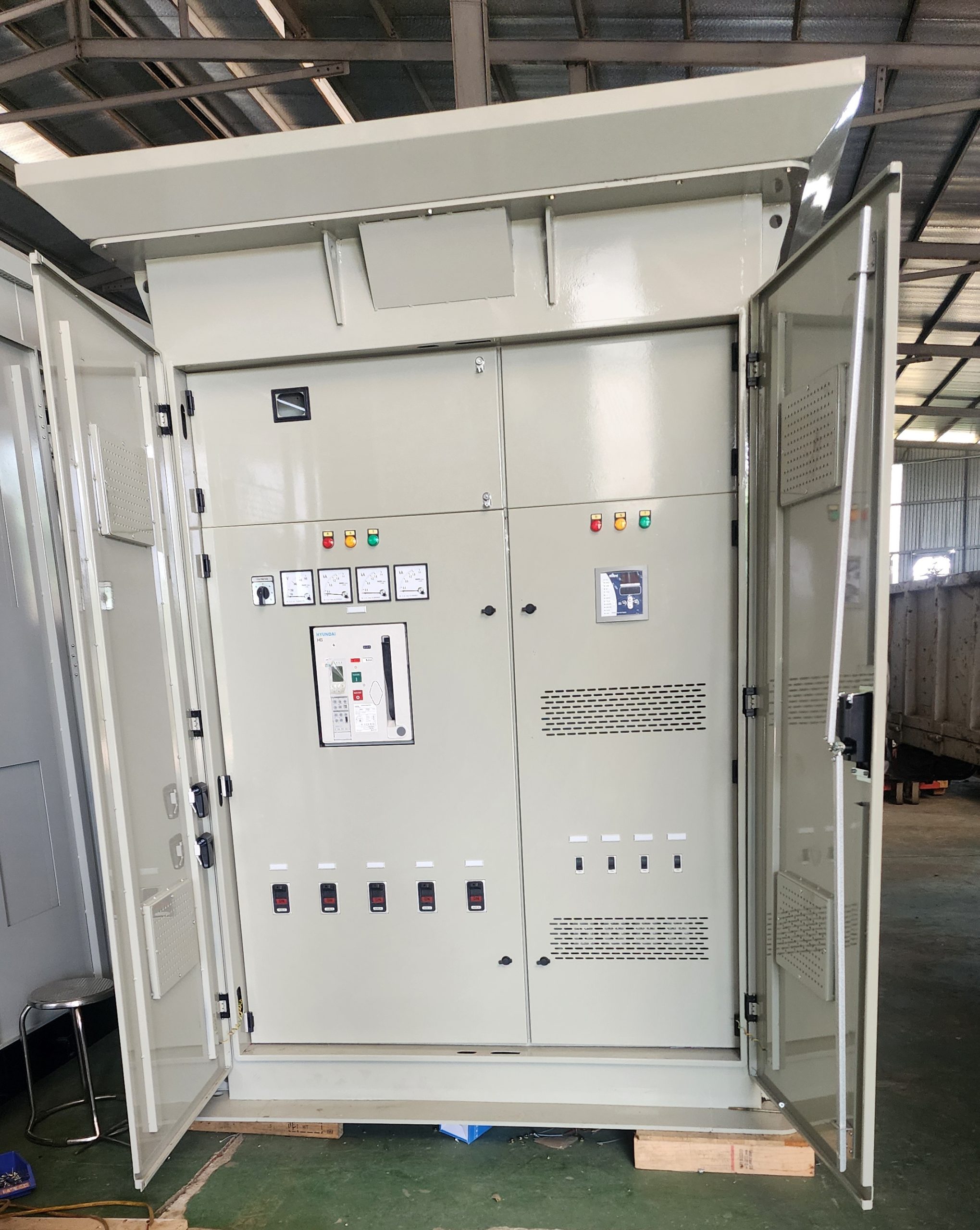 trạm trụ máy biến áp 1250kva