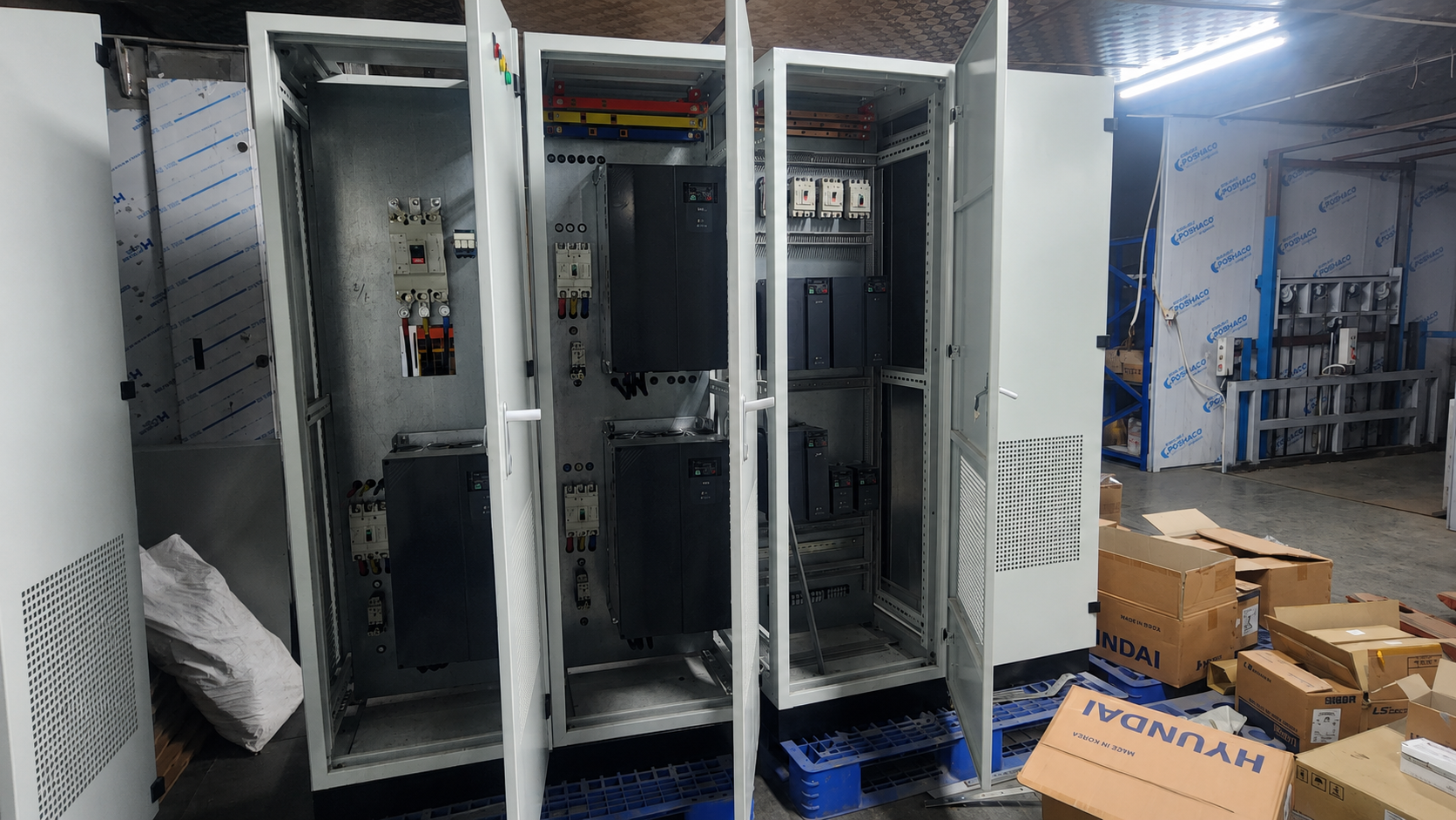tủ điều khiển biến tần