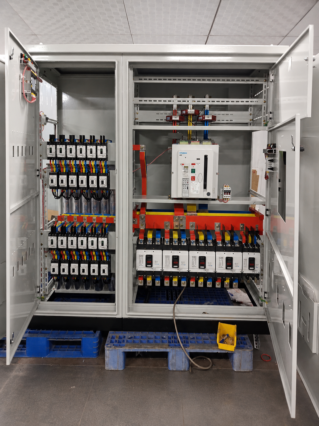 Tủ tổng 2500A-300kvar máy 1600kva công trình tại Sóc Sơn
